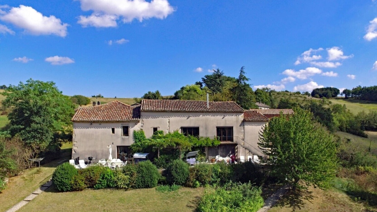 Photo of Buildings in Puycalvel