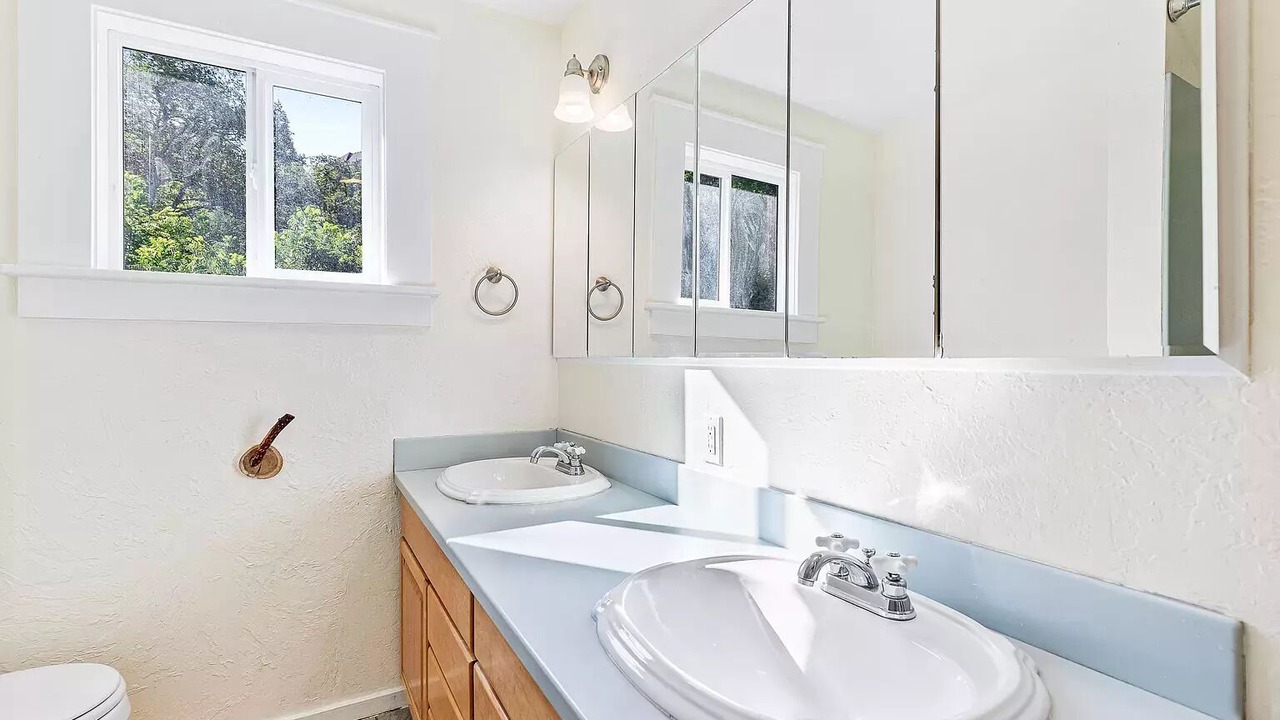 Photo of Bathroom in Ashland