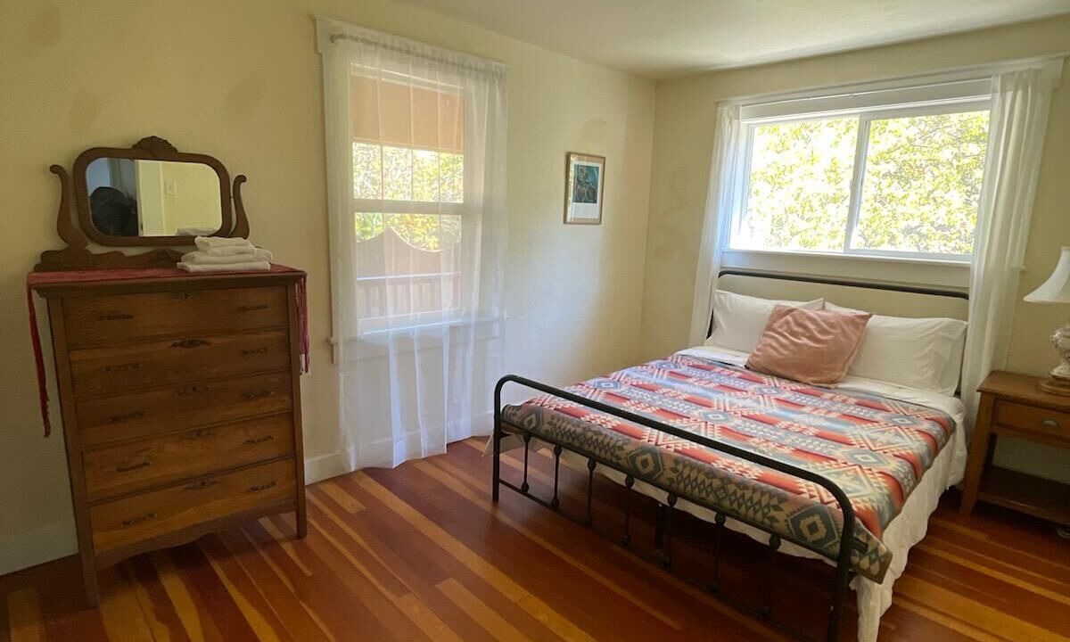 Photo of Bedroom in Ashland
