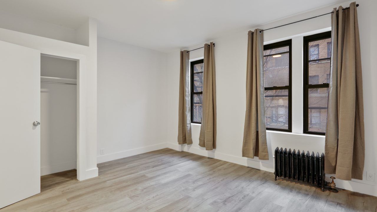 Photo of Others in Hamilton Heights