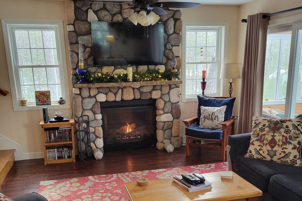 Photo of Livingroom in Windham