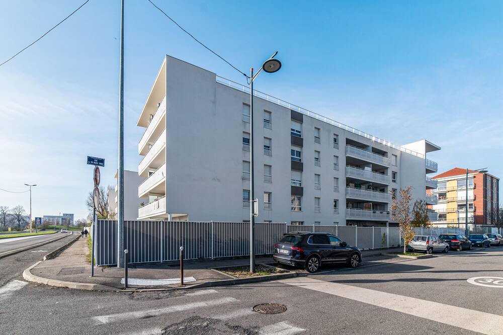 Photo of Outdoor in Vaulx En Velin Village