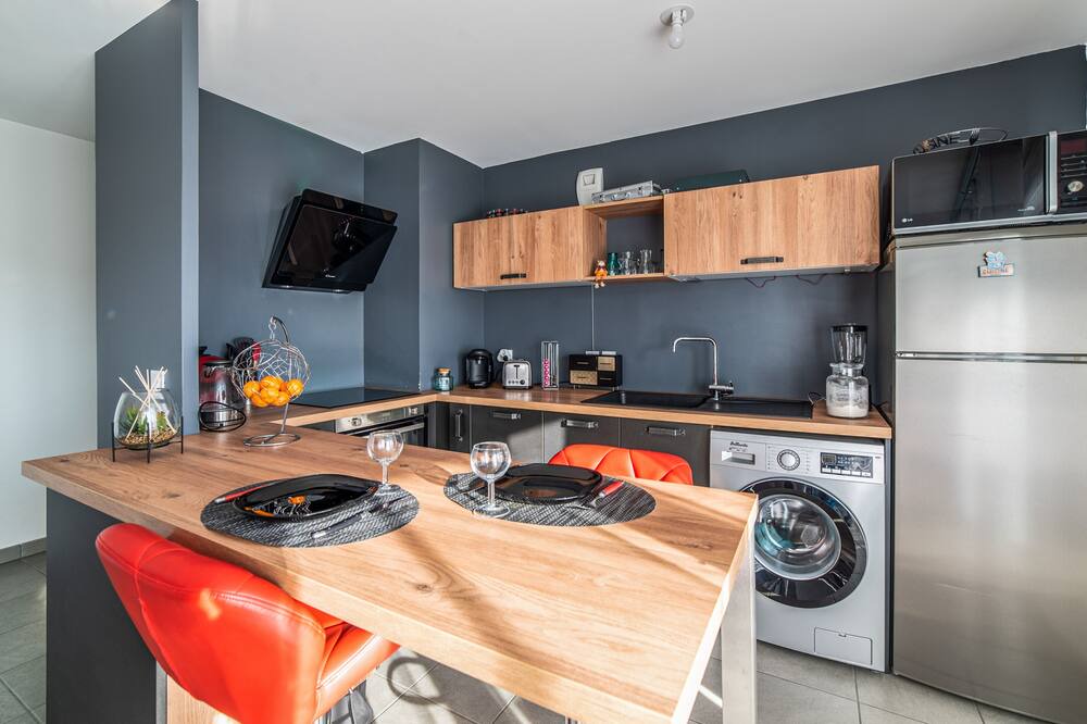Photo of Kitchen in Vaulx En Velin Village