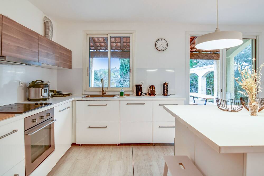 Photo of Kitchen in Montaud