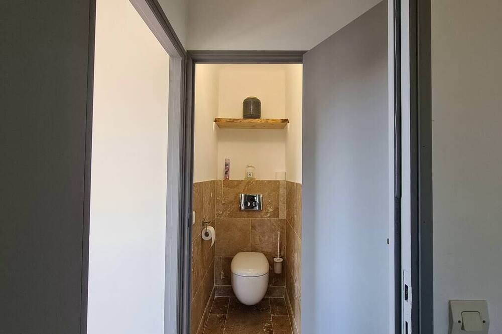 Photo of Bathroom in Chateauneuf-du-Pape