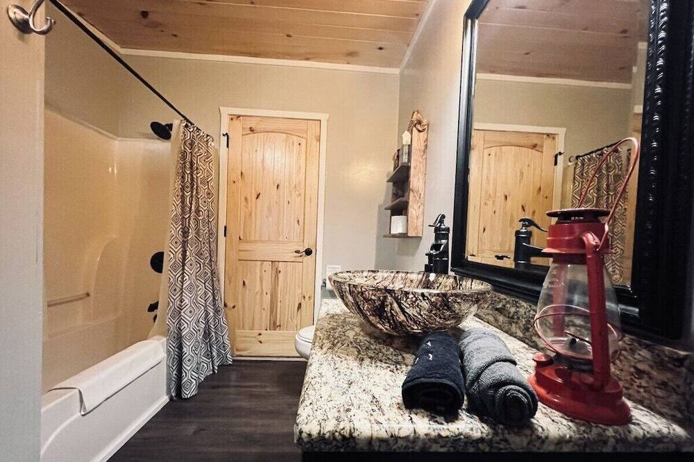 Photo of Bathroom in Valley Head