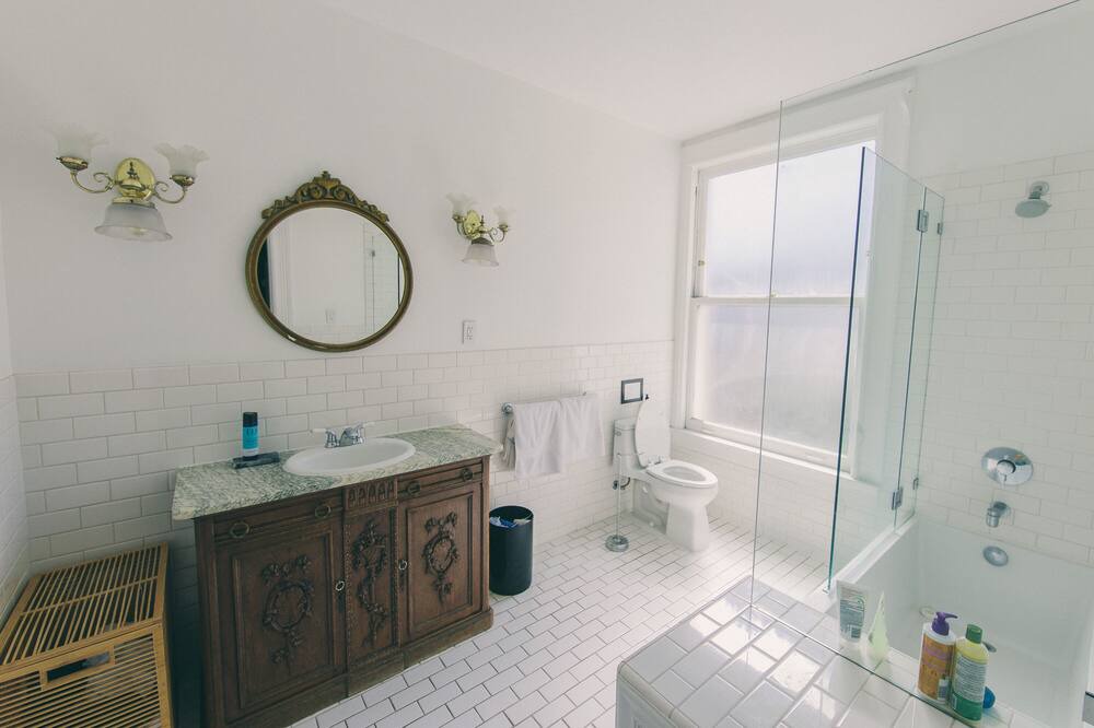 Photo of Bathroom in Western Addition