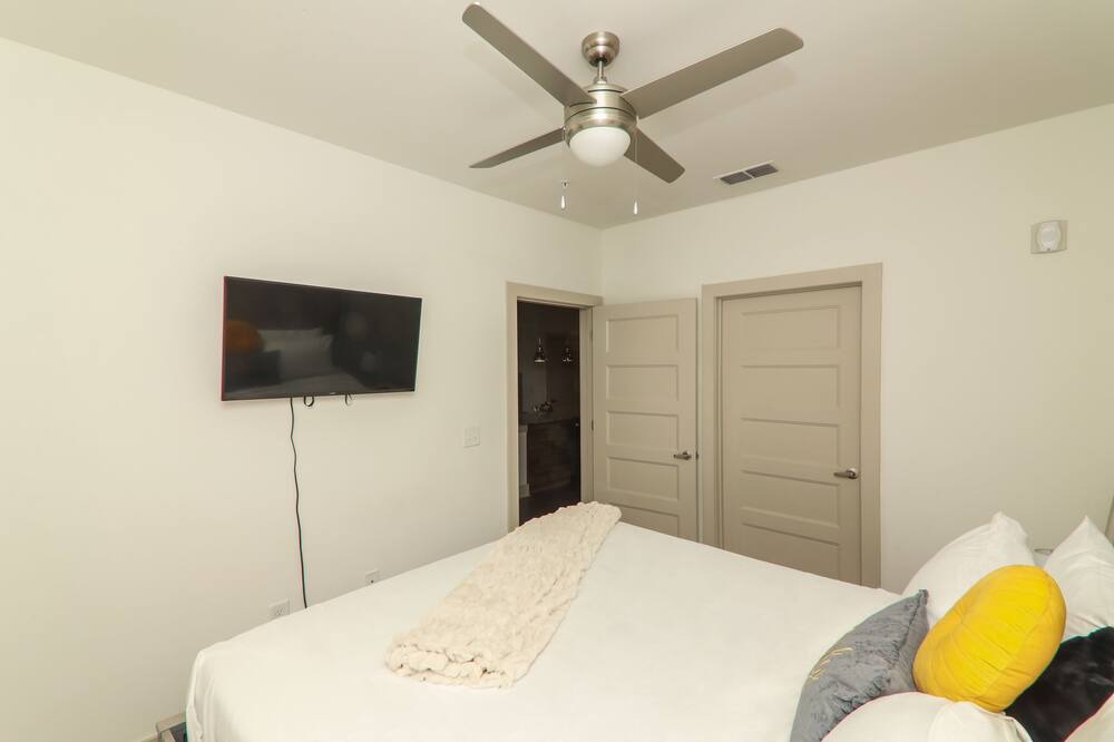 Photo of Others in Sugar Hill