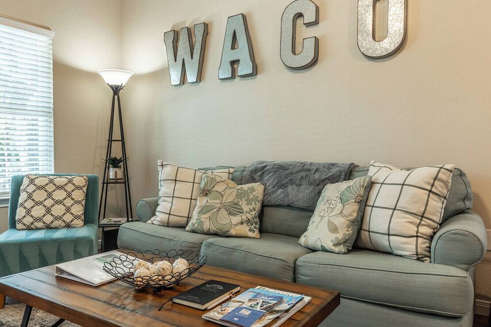 Photo of Livingroom in Waco