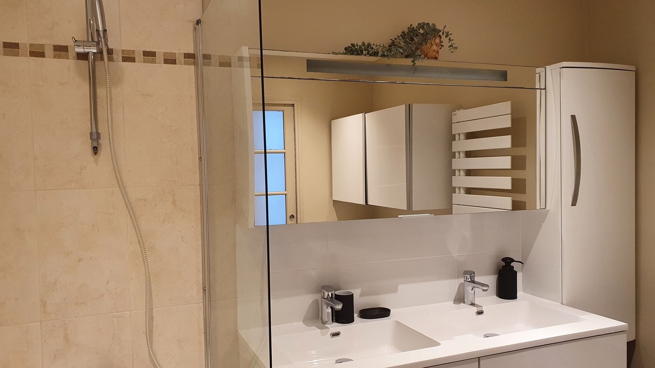 Photo of Bathroom in Saint-Germain-en-Laye