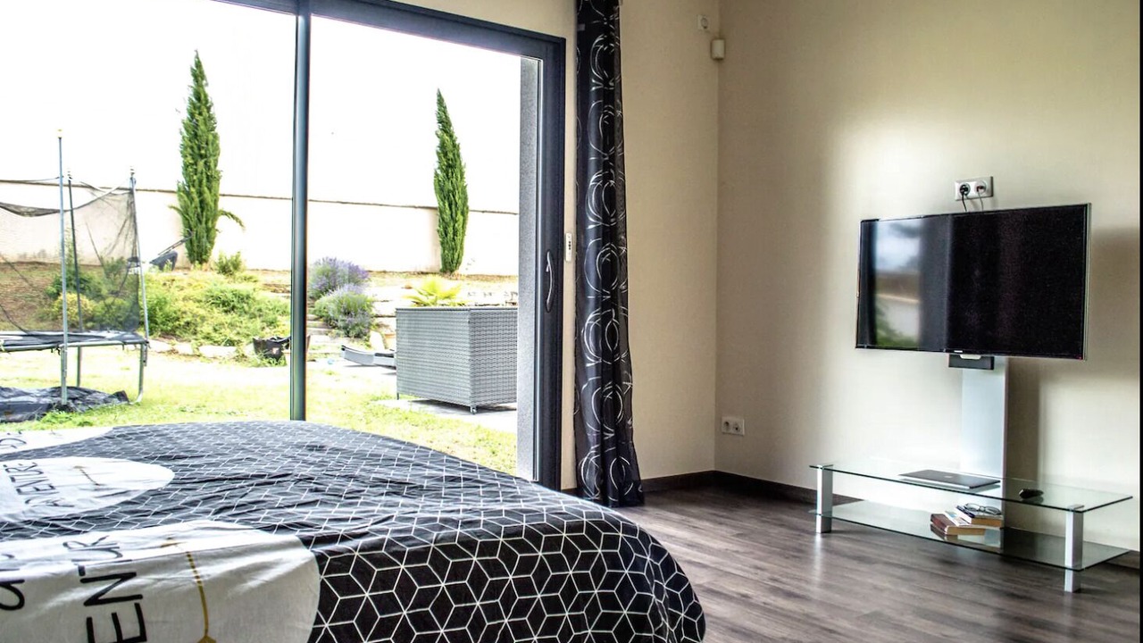 Photo of Others in Villette-dʼAnthon