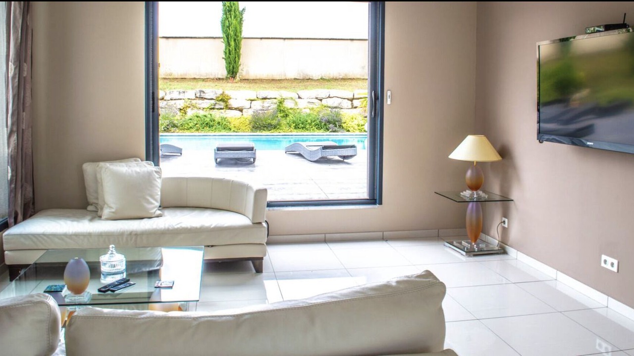 Photo of Others in Villette-dʼAnthon