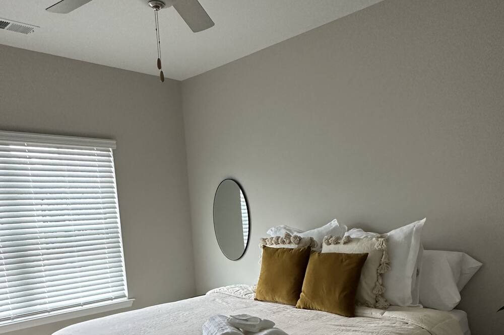 Photo of Bedroom in East Brainerd