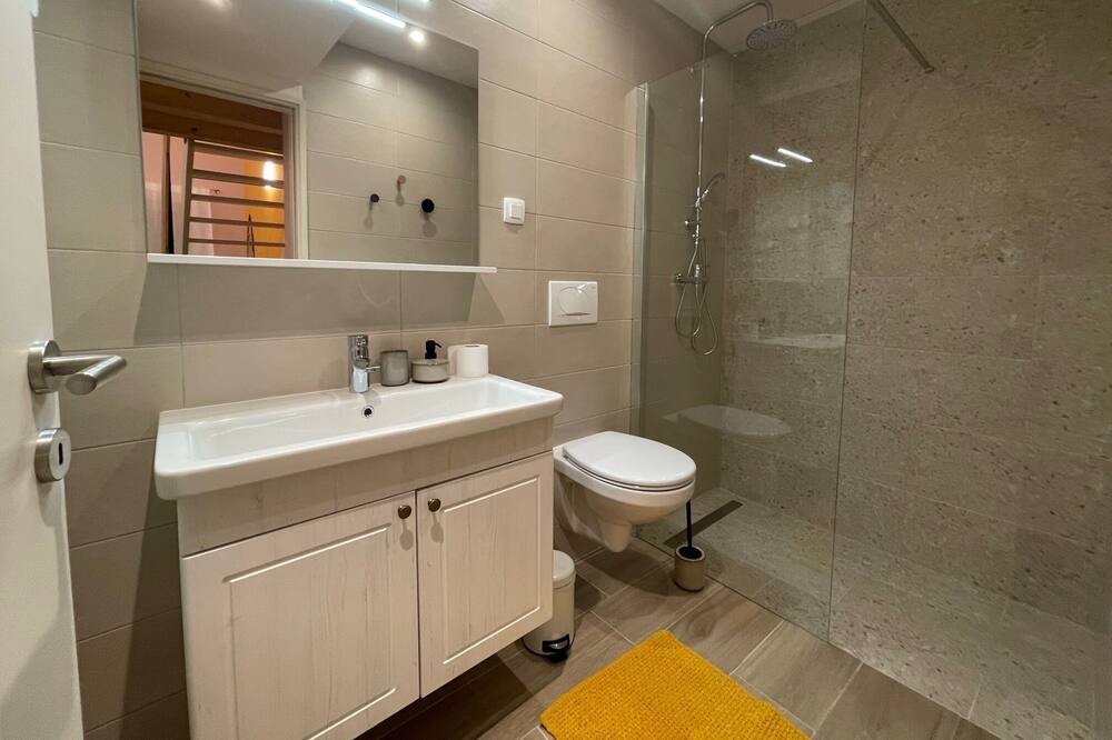 Photo of Bathroom in Cervar Porat