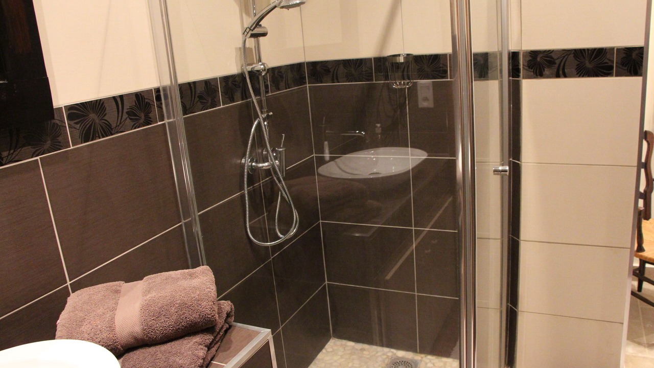 Photo of Bathroom in Les Veneurs