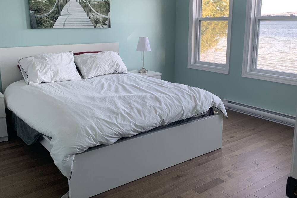 Photo of Bedroom in Duhamel