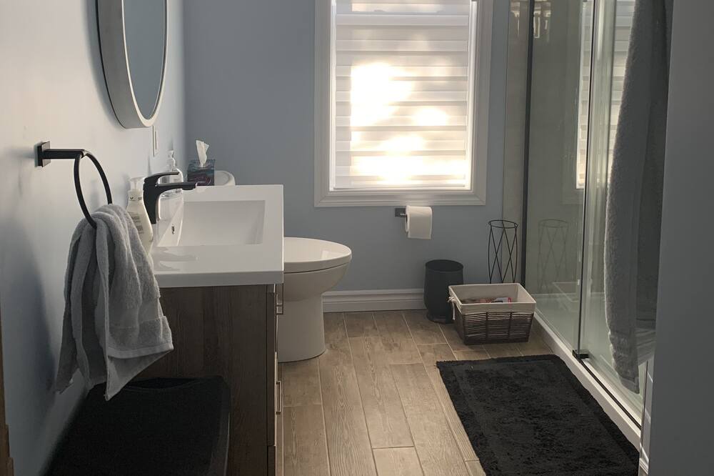 Photo of Bathroom in Duhamel