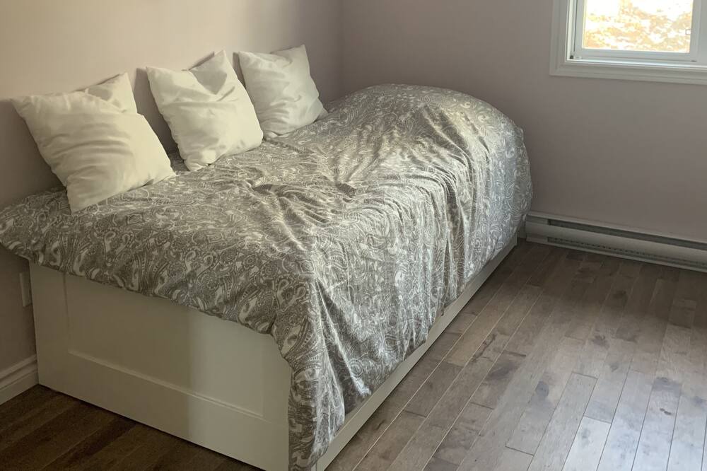 Photo of Bedroom in Duhamel