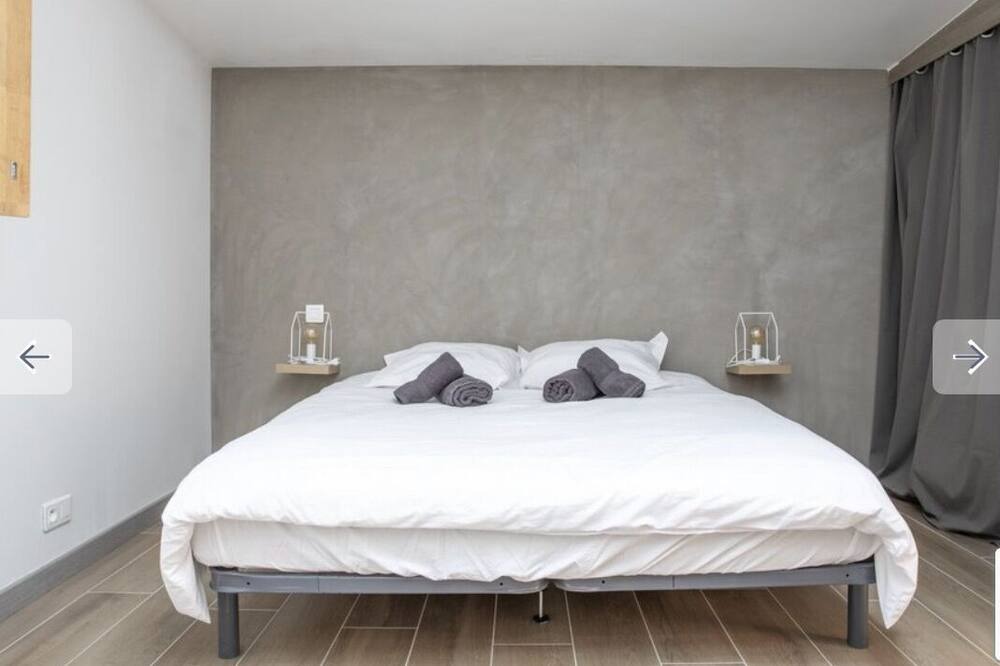 Photo of Bedroom in Le Cailar