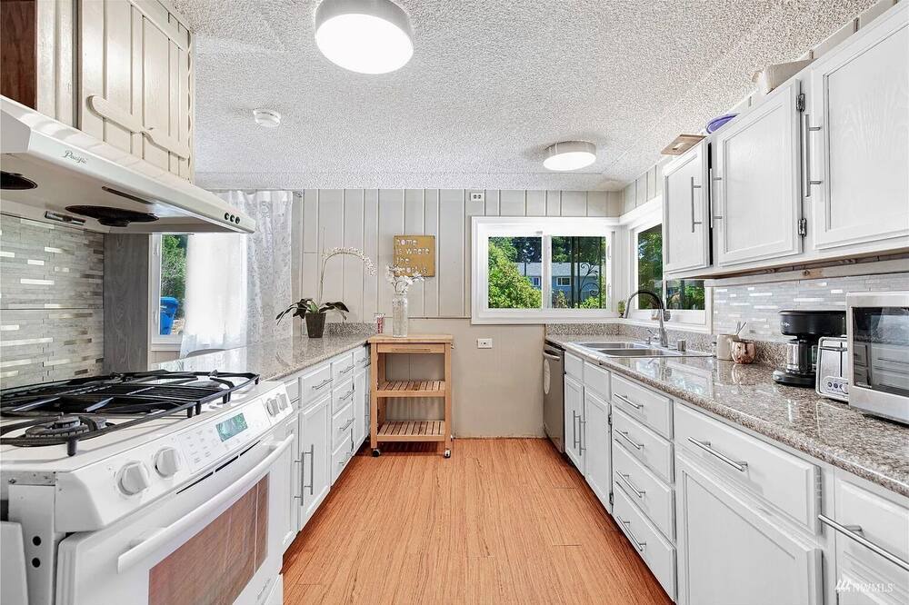Photo of Kitchen in Olympic Hills
