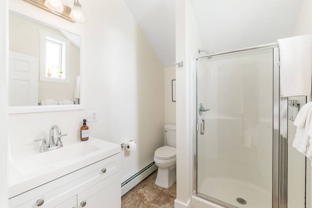 Photo of Bathroom in Intervale