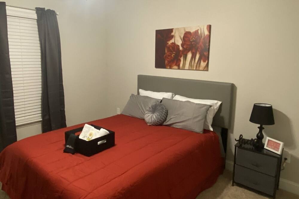 Photo of Bedroom in Belle Mina