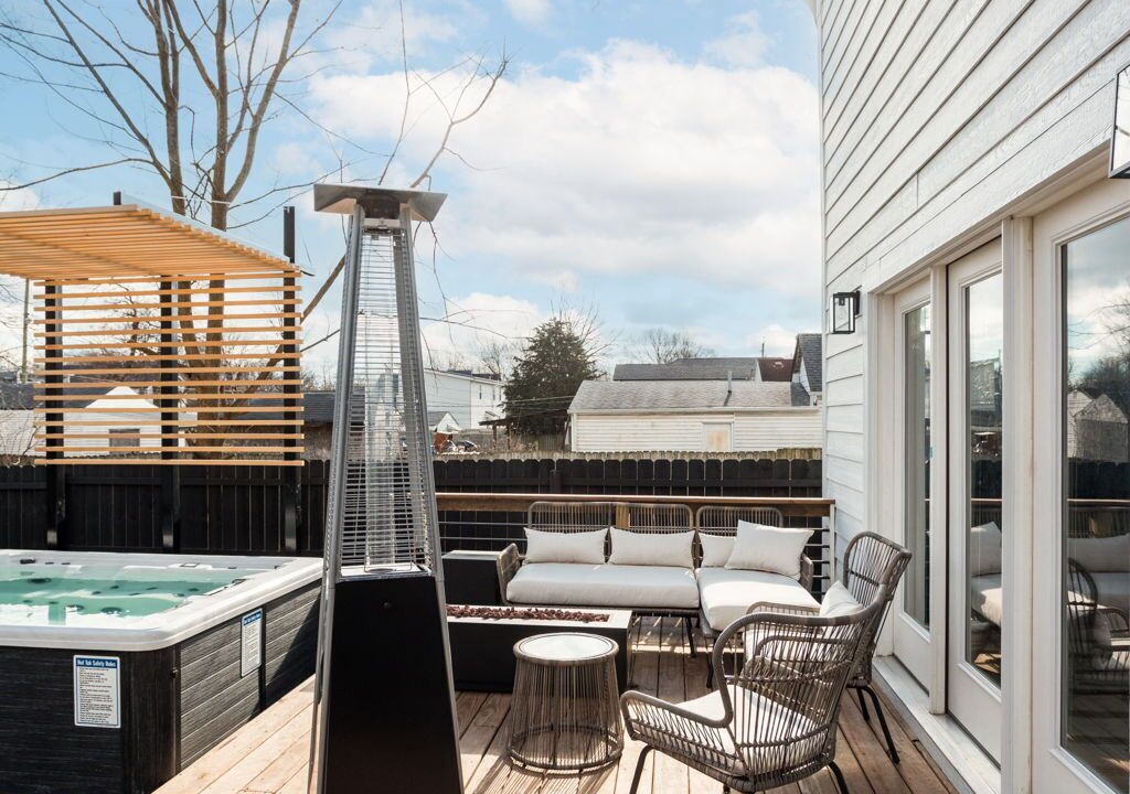 Photo of Patio Balcony in Fountain Square