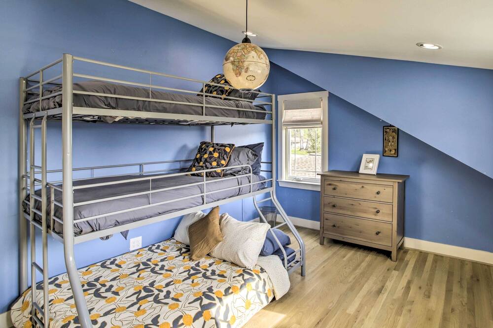 Photo of Bedroom in Garden Oaks