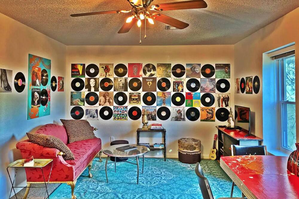 Photo of Livingroom in Guthrie