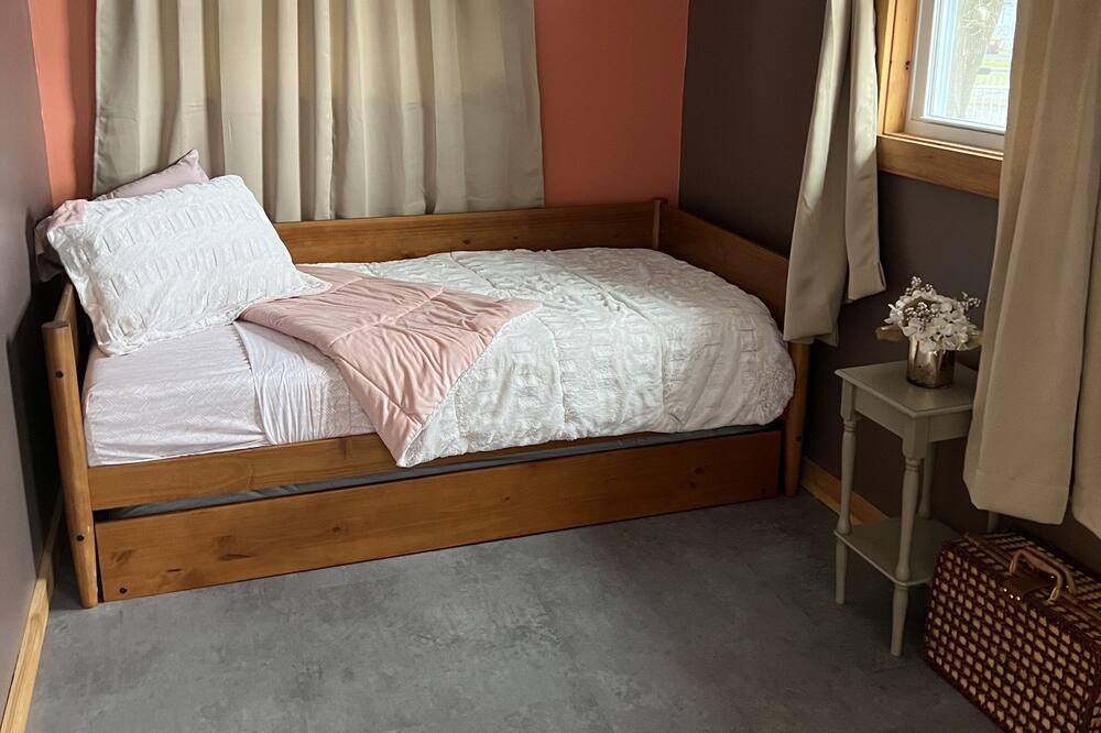 Photo of Bedroom in Newtonville