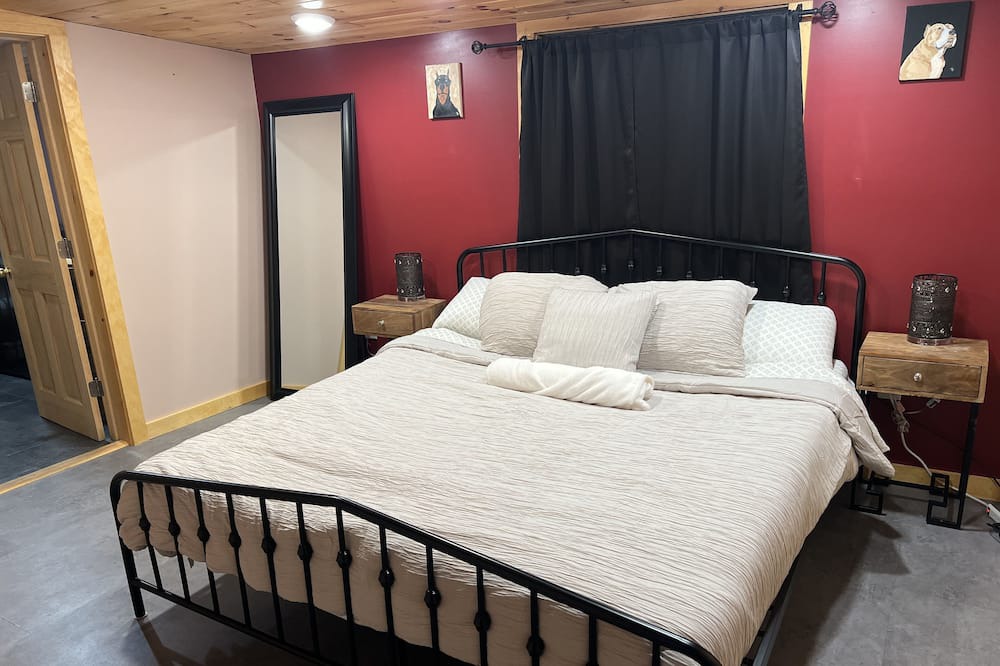 Photo of Bedroom in Newtonville