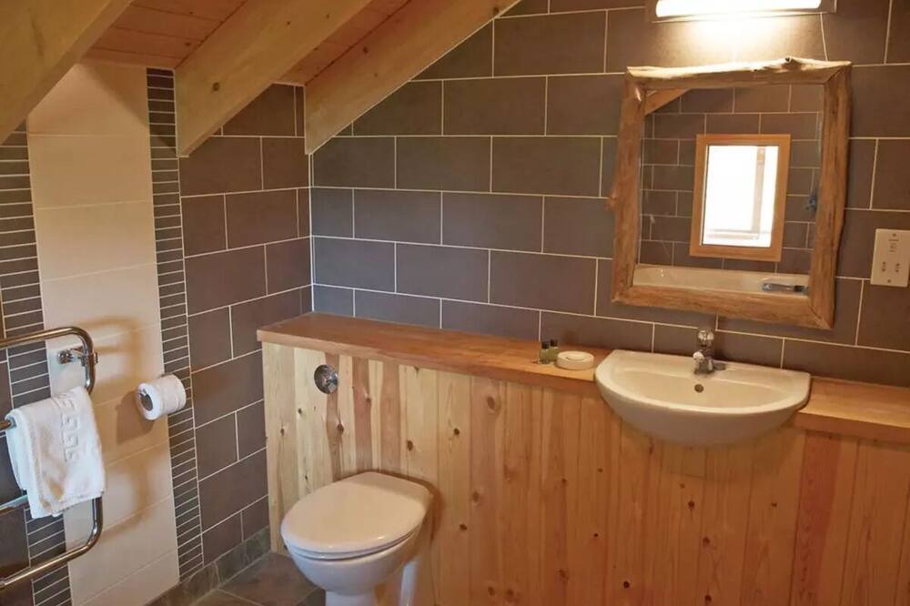 Photo of Bathroom in Callander