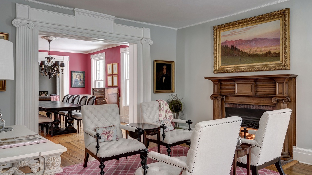 Photo of Livingroom in Skaneateles Historic District