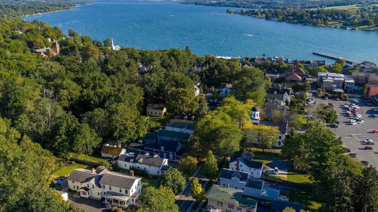 Photo of Outdoor in Skaneateles Historic District
