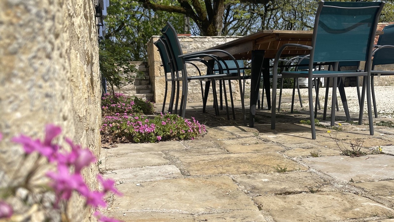 Photo of Outdoor in Martel