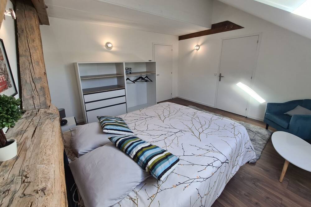 Photo of Bedroom in Presilly