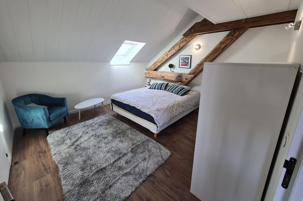 Photo of Bedroom in Presilly