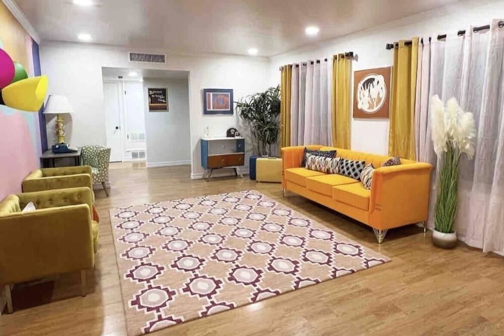 Photo of Others in Mission Hills South