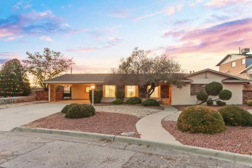 Photo of Outdoor in Mission Hills South