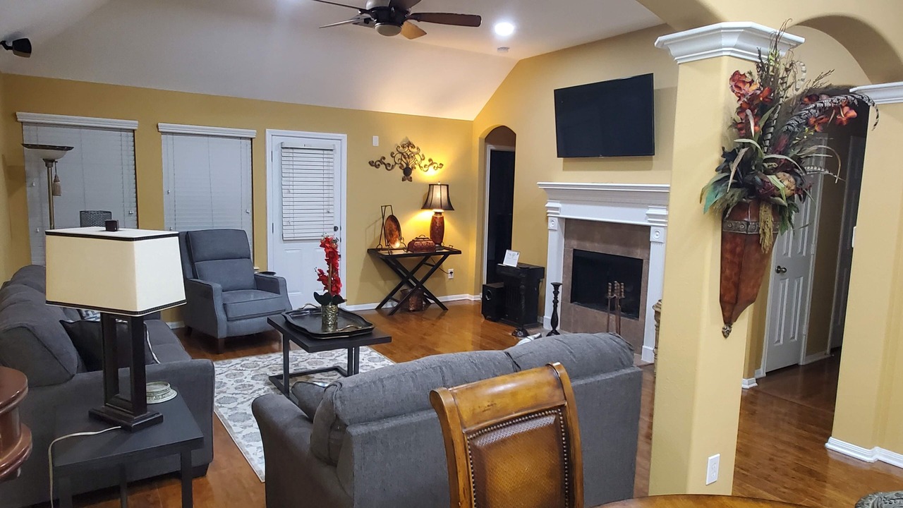 Photo of Livingroom in Humble