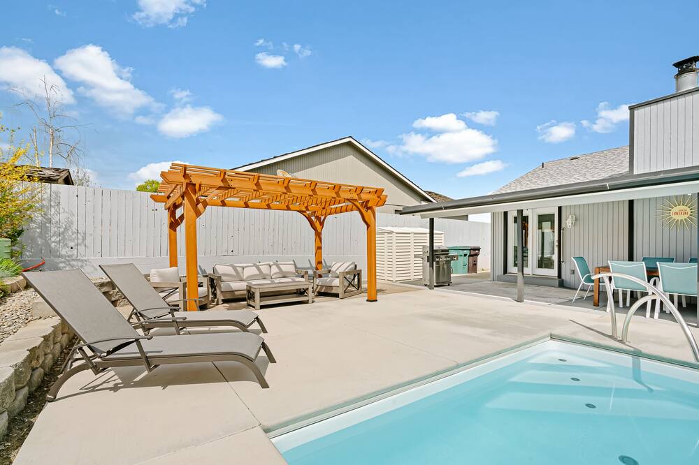 Photo of Outdoor in Brownstown