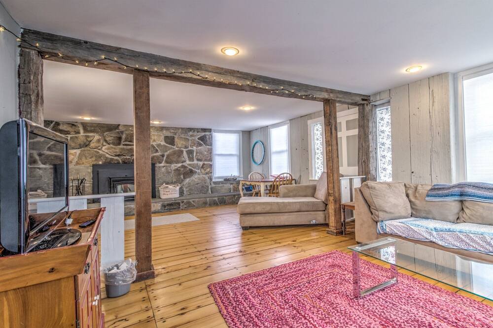 Photo of Others in Londonderry