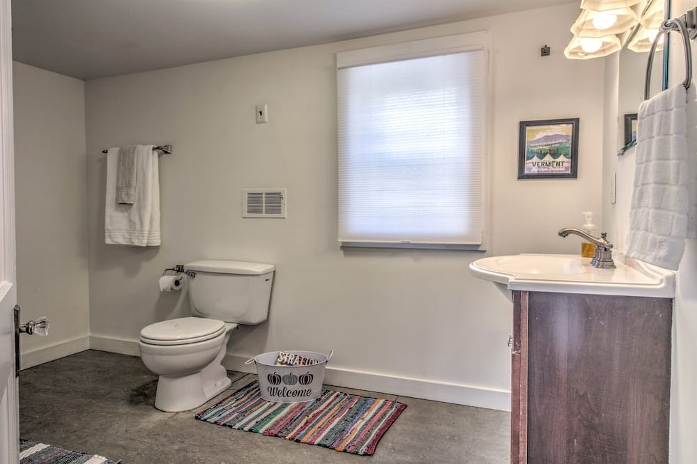 Photo of Bathroom in Londonderry