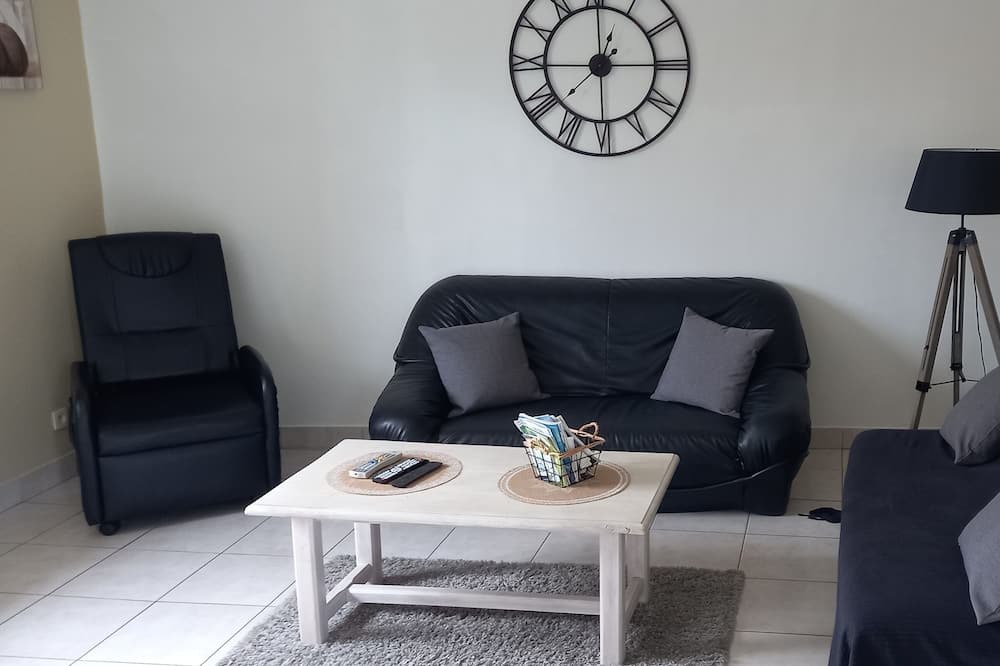 Photo of Livingroom in Arrest