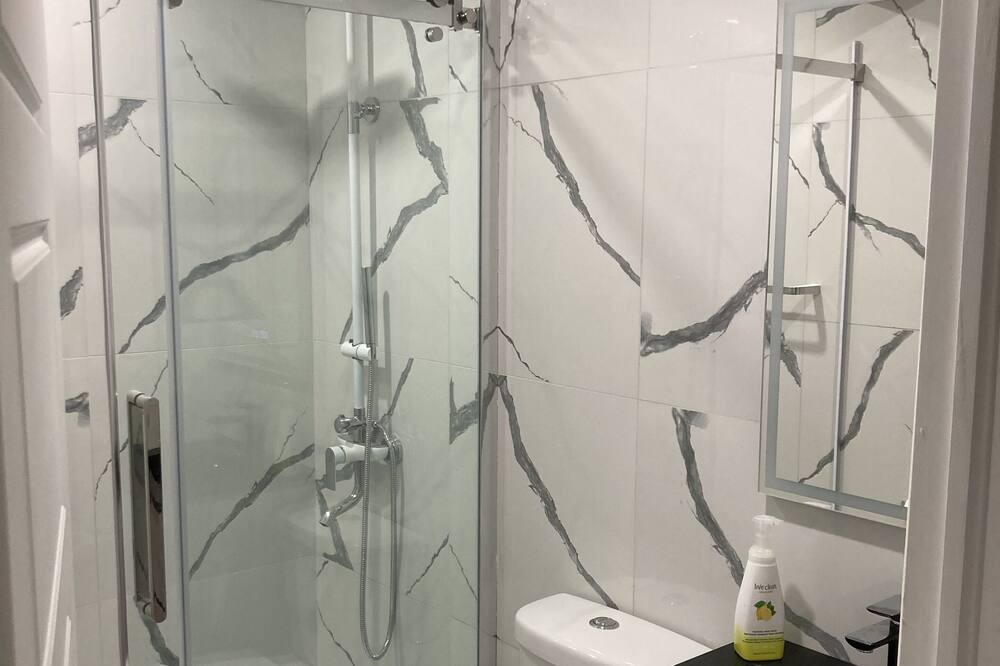 Photo of Bathroom in LaSalle
