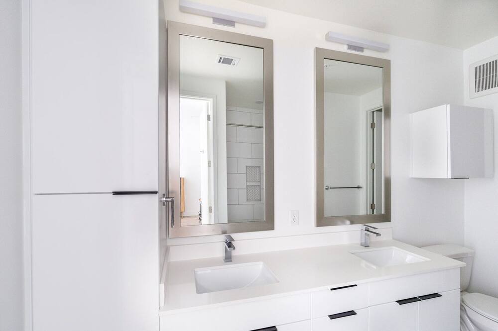 Photo of Bathroom in Brentwood