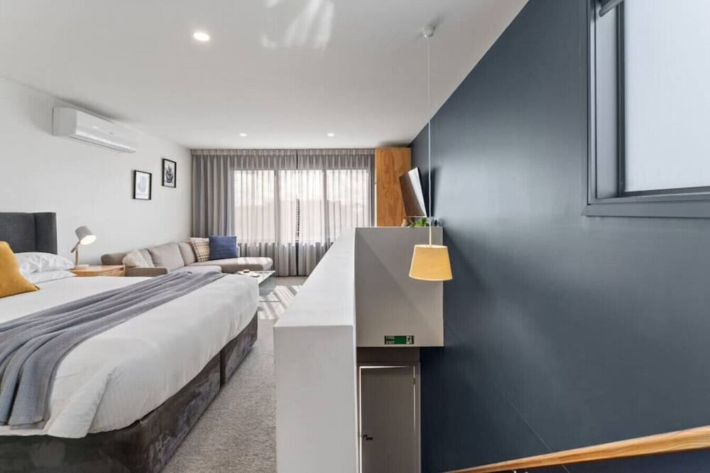 Photo of Others in Golden Point