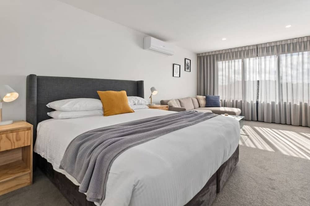 Photo of Others in Golden Point