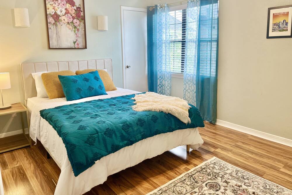 Photo of Bedroom in Springlake