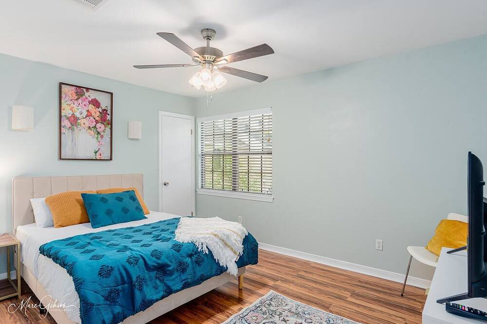 Photo of Bedroom in Springlake